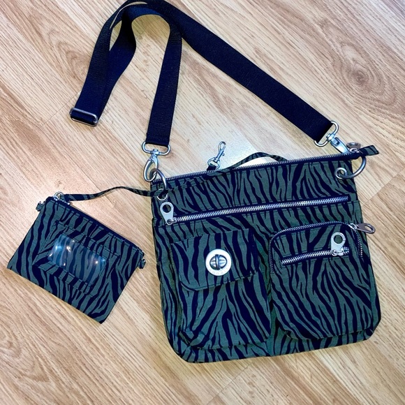 Baggalini Zebra Print Crossbody Purse Bag Army Green Black - Picture 4 of 7